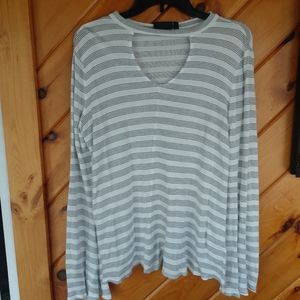 Women's long sleeve top
